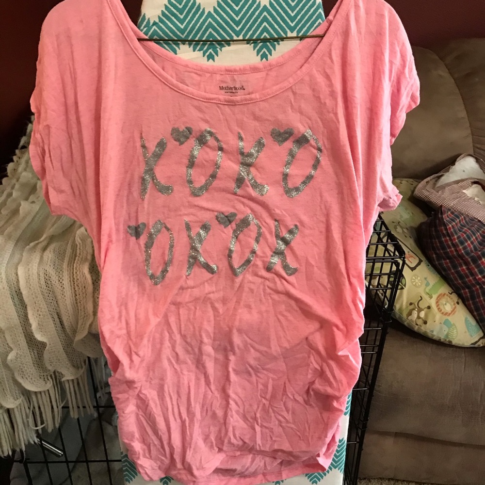 Maternity pink xoxo tshirt